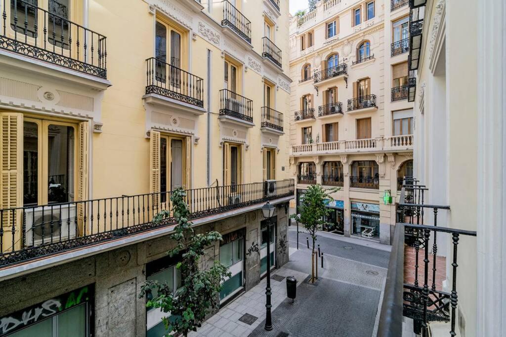 Bello Apartamento En Centro De Madrid, C/Infantas 1-3 By Batuecas Ngoại thất bức ảnh